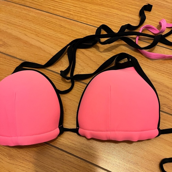 💥4/$30 bikinis- two piece sets - Picture 8 of 13